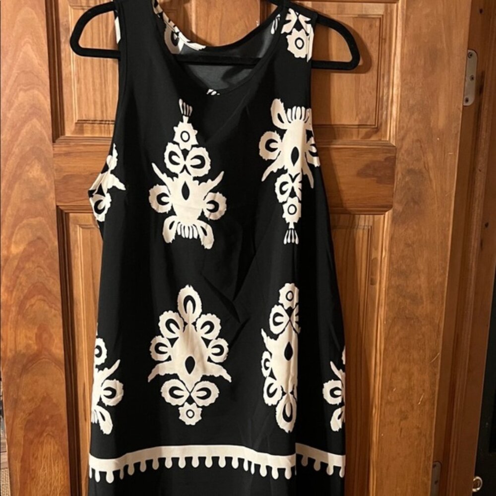 SHEIN Black and White Patterned Mini Dress